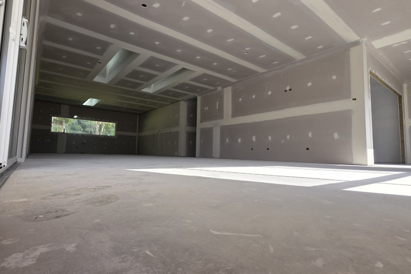 Modern Plastering and Square Set Finish Project